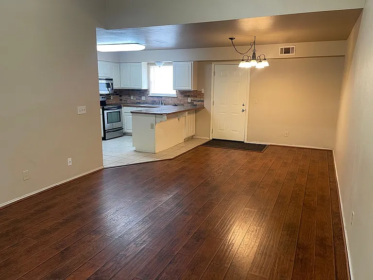 5500 Summit Ct #5515 — Photo 2