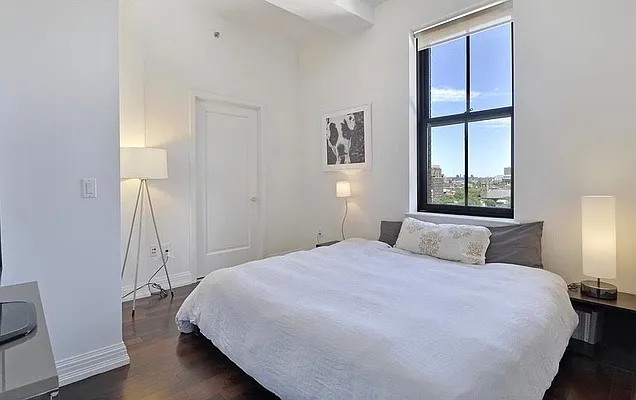 Rented by Compass | media 23