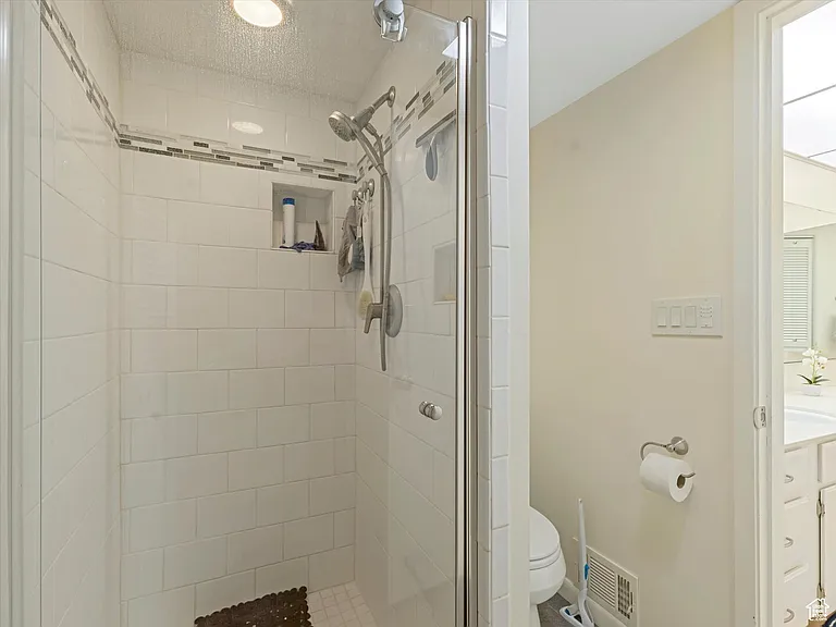 S Eastridge Ln — Photo 6