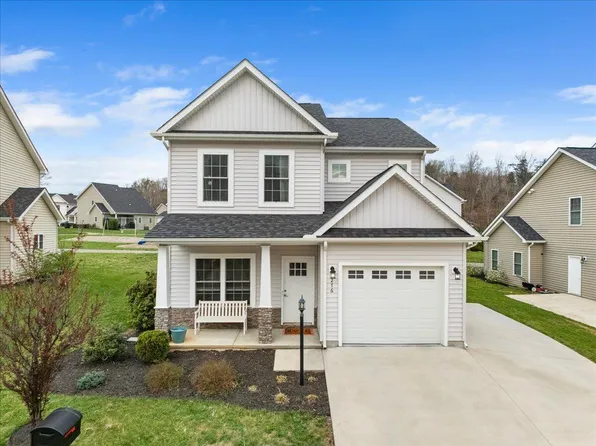 276 Louise Ln, Elliston, VA 24087