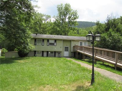 18 Mark Cir, Naples, NY, 14512