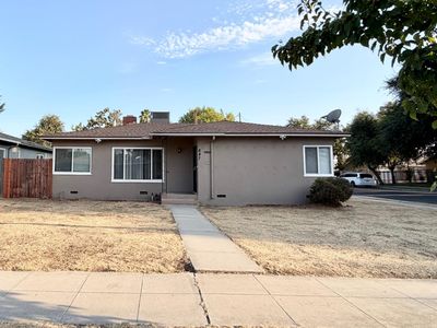 847 W Robinson Ave, Fresno, CA, 93705