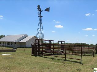 7521 Fm 2441, Goliad, TX 77963
