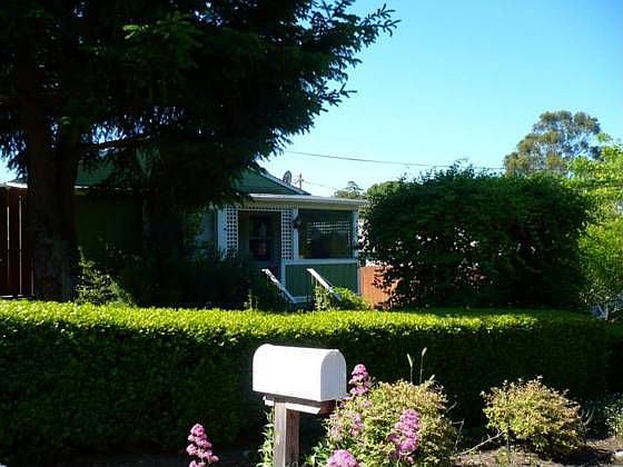 1st image of 11 Julian Dr