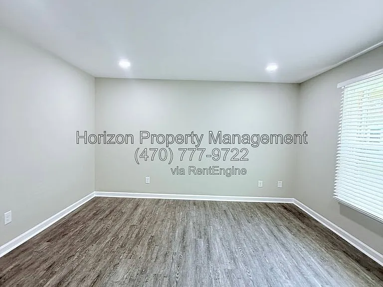 4030 Hidden Hollow Dr #A — Photo 3