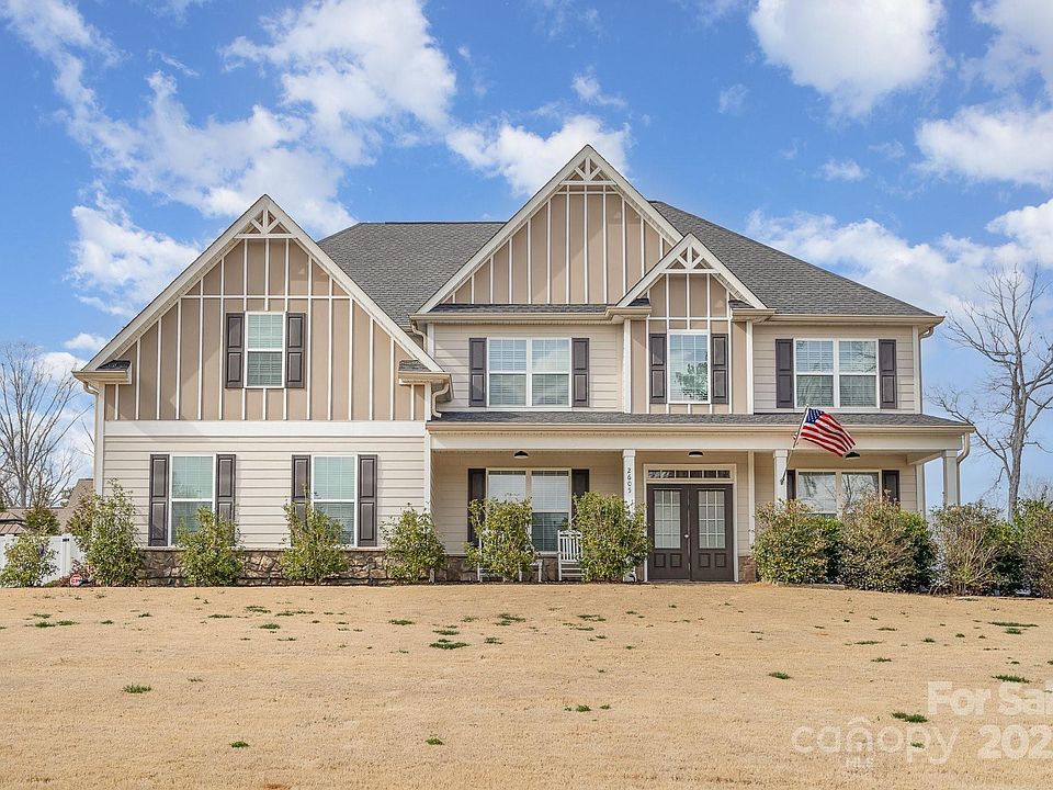 1st image of 2605 Lakefront Dr
