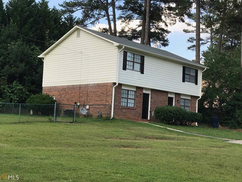 1st image of 320 Sprucewood Ct #1