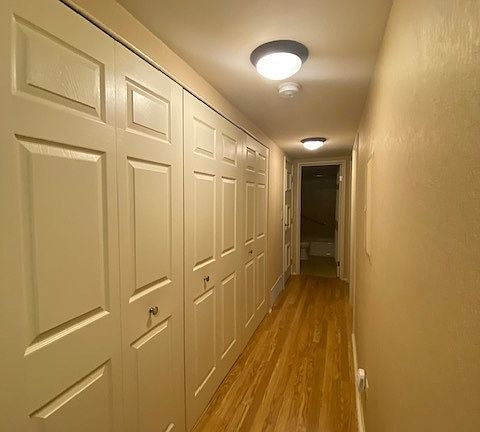 4th image of 1325 N Sterling Ave Unit 203