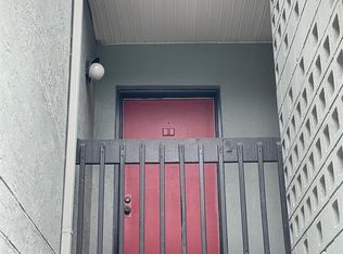 407 NW 39th Rd APT B, Gainesville, FL 32607