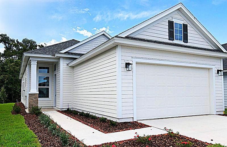 1st image of 320 Vista Lake Cir