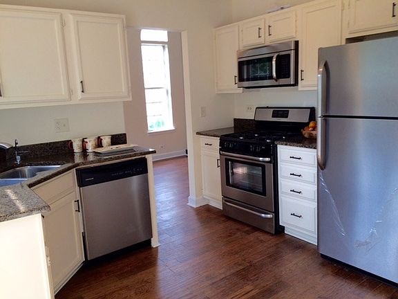 3rd image of 608 Orrington Ct