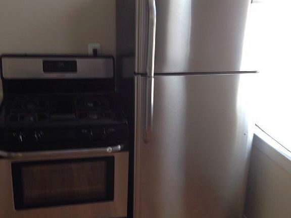 2nd image of 2735 N Magnolia Ave #Ch