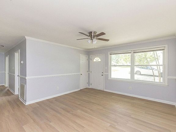 5th image of 2703 Boston St