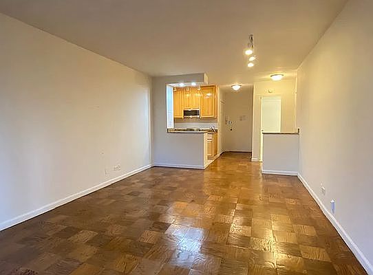 1st image of 300 W 55th St APT 10J