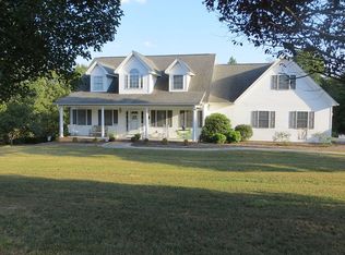 95 Meadowview Dr, Danville, VA 24541