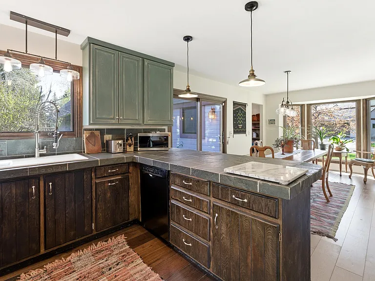 2635 Little Kate Rd — Photo 12