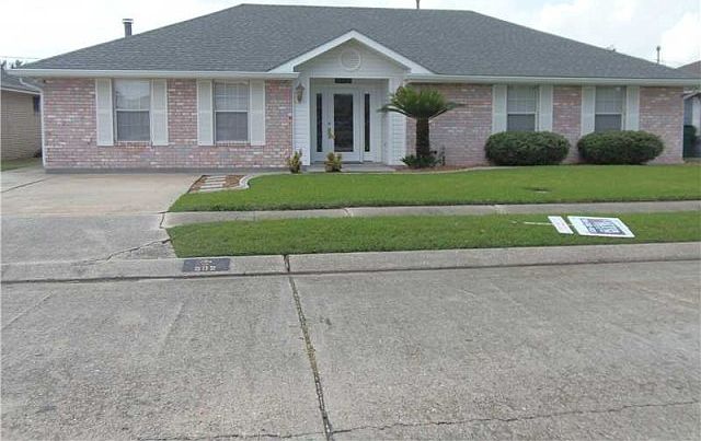 1st image of 502 Walton Dr