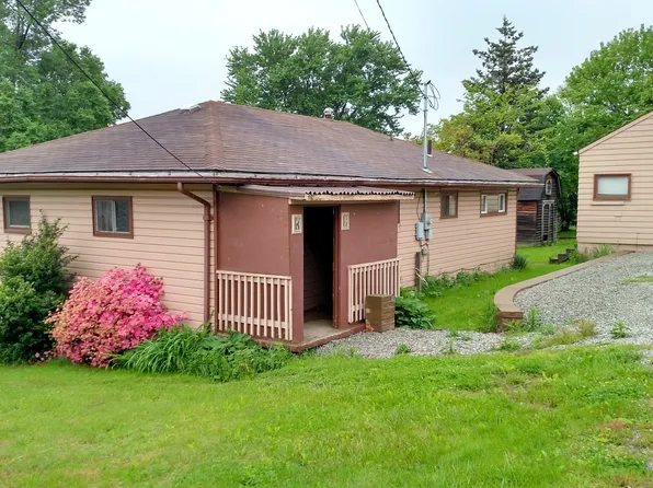 1307 Walnut St, Clairton, PA 15025