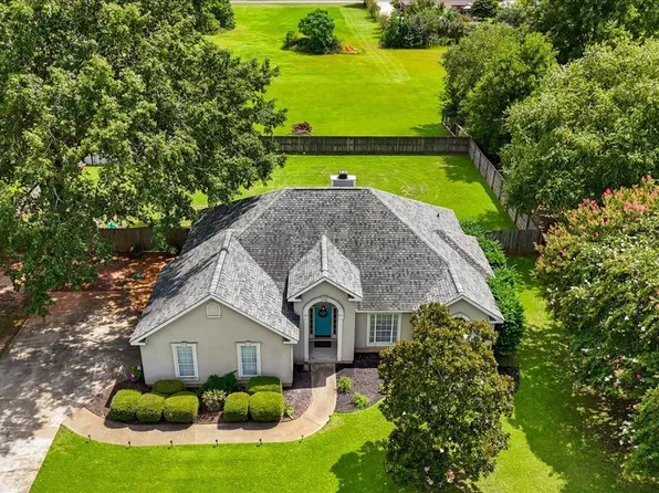 102 Gable Dr, Warner Robins, GA 31088