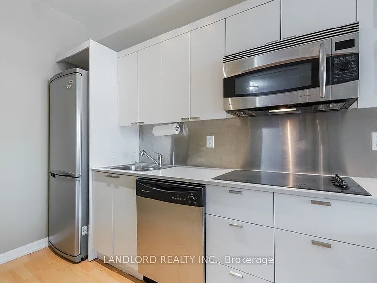 111 Elizabeth St #1620 — Photo 10