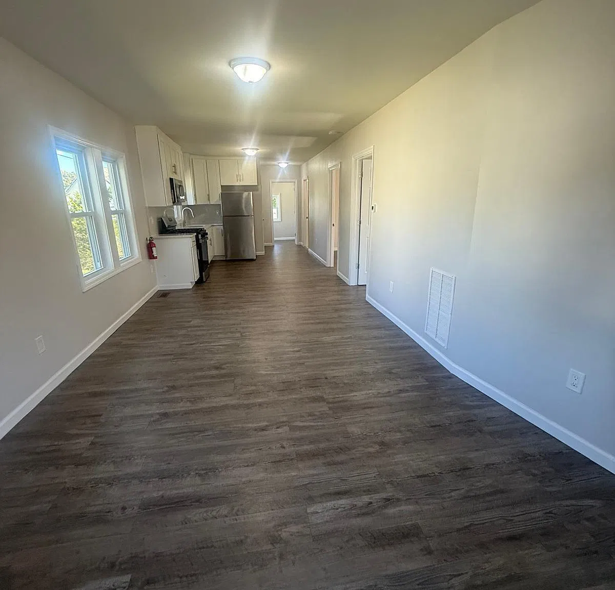3 bed, 979 sqft, $2,850 — Photo 4