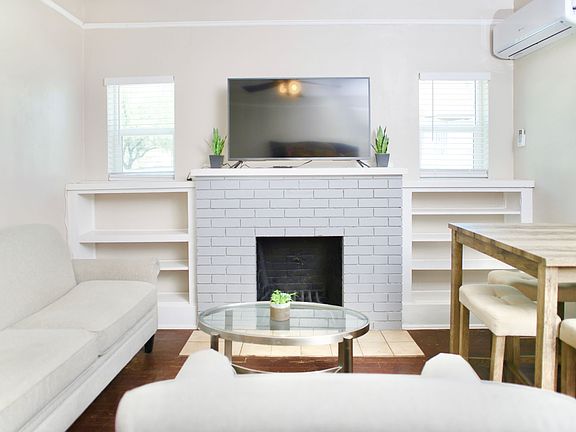 5th image of 12 E University Blvd #18