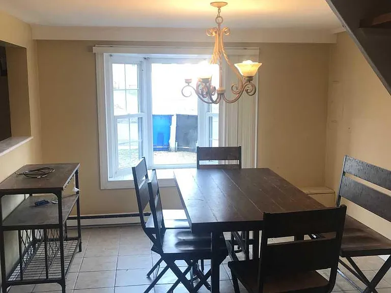 39 Annandale Rd #H — Photo 6