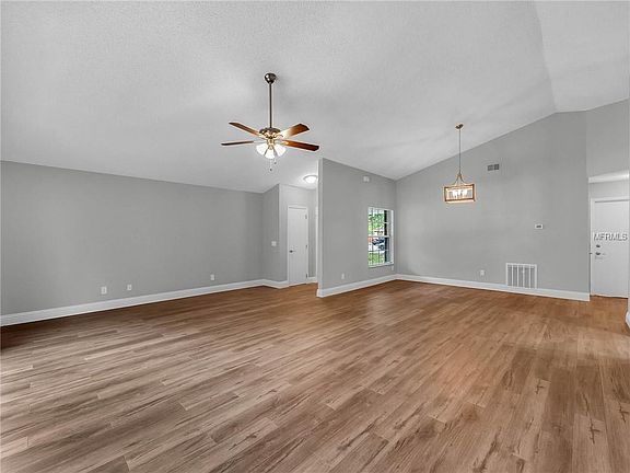 5th image of 10819 Harkwood Blvd