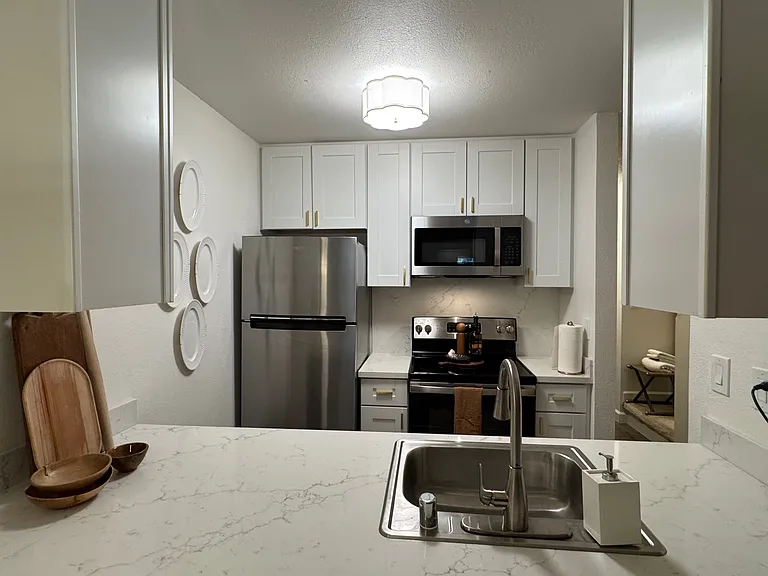 WoodAcre Apartments — Photo 10