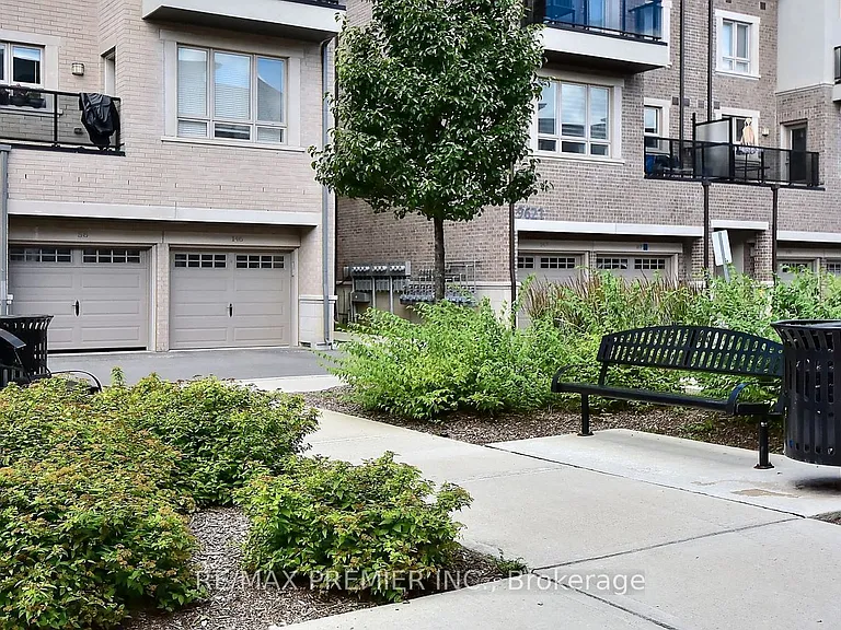 105 Kayla Cres #10 — Photo 36