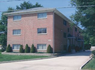 1010 S York Rd APT 4, Bensenville, IL 60106