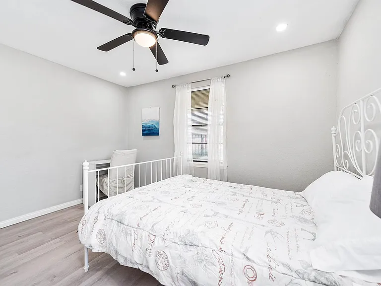 4356 Phlox St — Photo 18