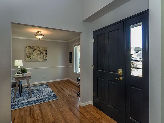 Entrance & office