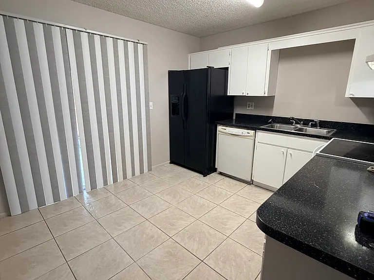 11807 Cypress Hill Cir — Photo 2
