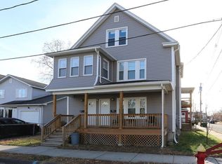 27-29 Charbonneau Ter, Chicopee, MA 01013