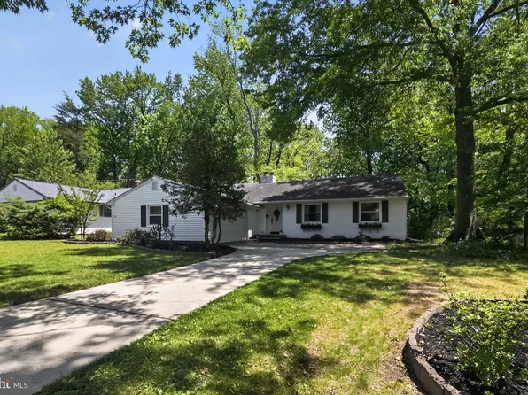 119 Sharrow Vale Rd, Cherry Hill, NJ 08034
