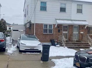 5736 156th St, Flushing, NY 11355