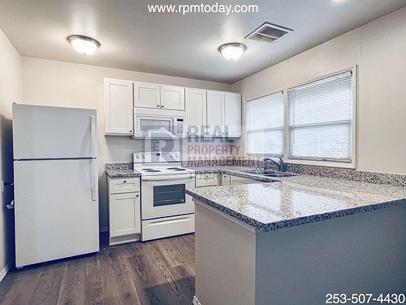 4th image of 3841 S Park Ave APT 5