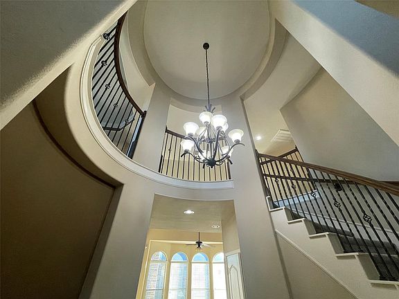 5th image of 13102 Spear Trail Ct