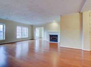 4448 Pheasant Ridge Rd APT 107, Roanoke, VA 24014