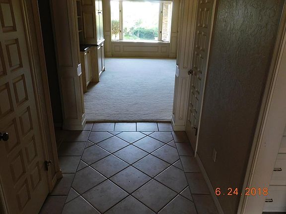 3rd image of 4616 NW Meadowbrook Dr