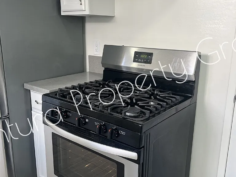 520 S I St #3 — Photo 6