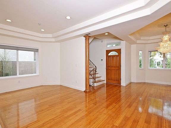 3rd image of 931 10th St APT A