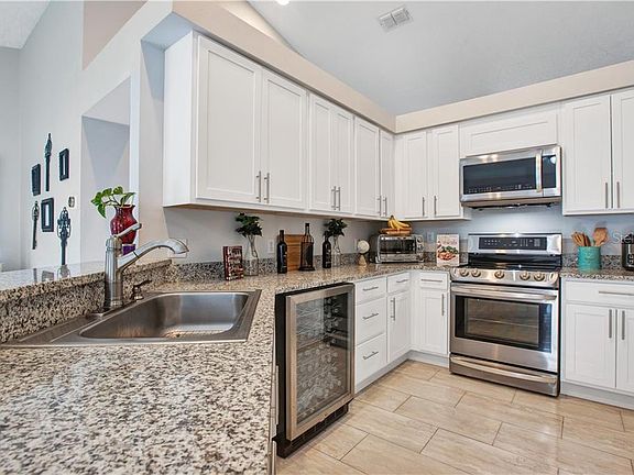 3rd image of 10320 Little Econ St #2