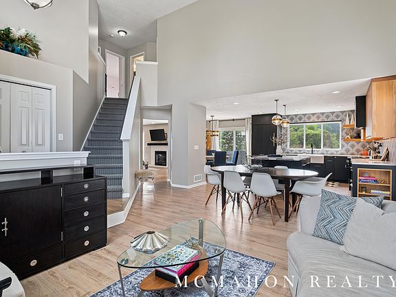 5th image of 1175 Dogwood Meadows Dr SE