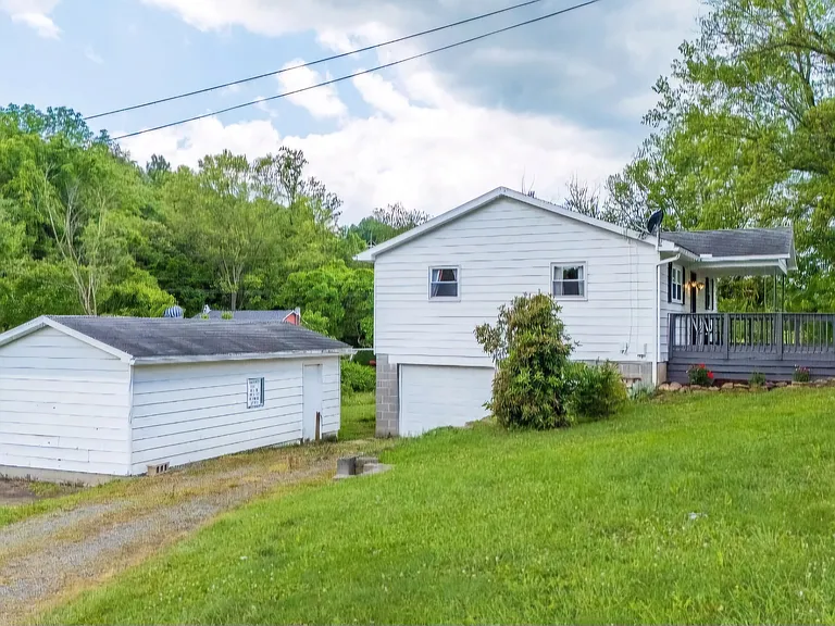 428 Dug Hill Rd — Photo 18