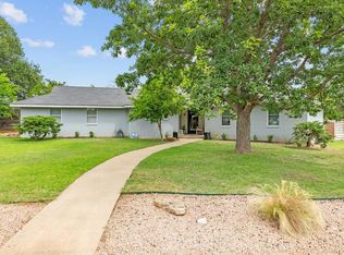 1003 Avenue A, Fredericksburg, TX 78624