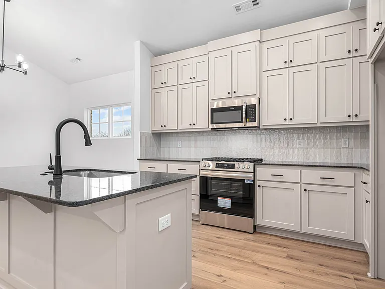 6812 Fir St — Photo 8