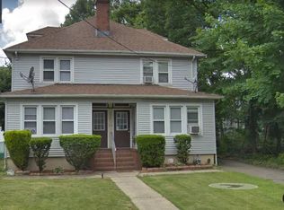 1256 Overlook Ave, Teaneck, NJ 07666