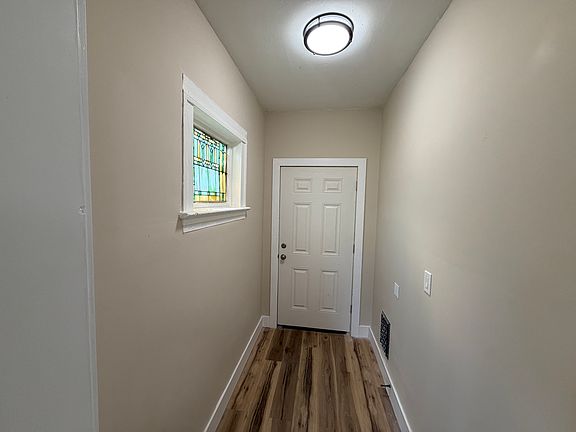 4th image of 94 Jones Ave #94